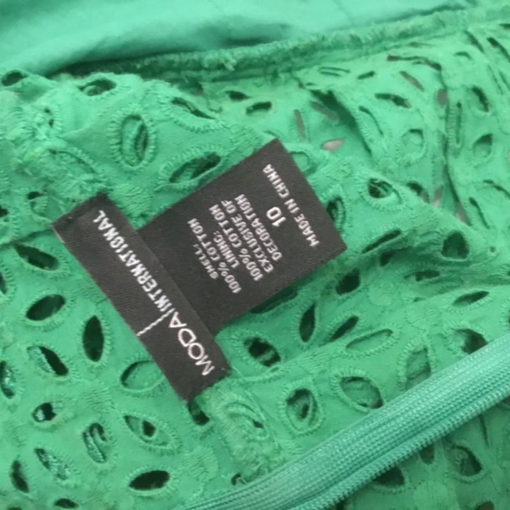 MODA International smock eyelet puff sleeve top - Picture 9 of 15